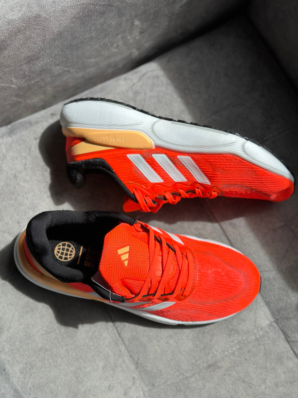 ADIDAS SOLARBOOST