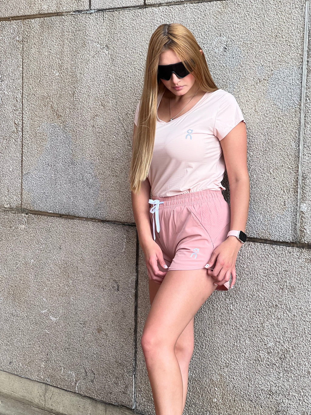 SET ON CLOUD WOMEN