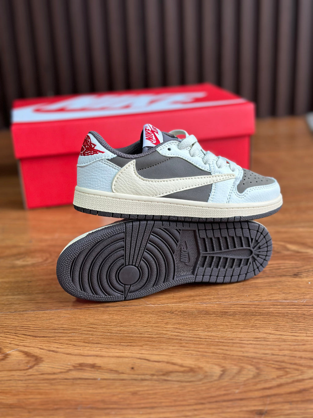 NIKE SB TRAVIS SCOTT