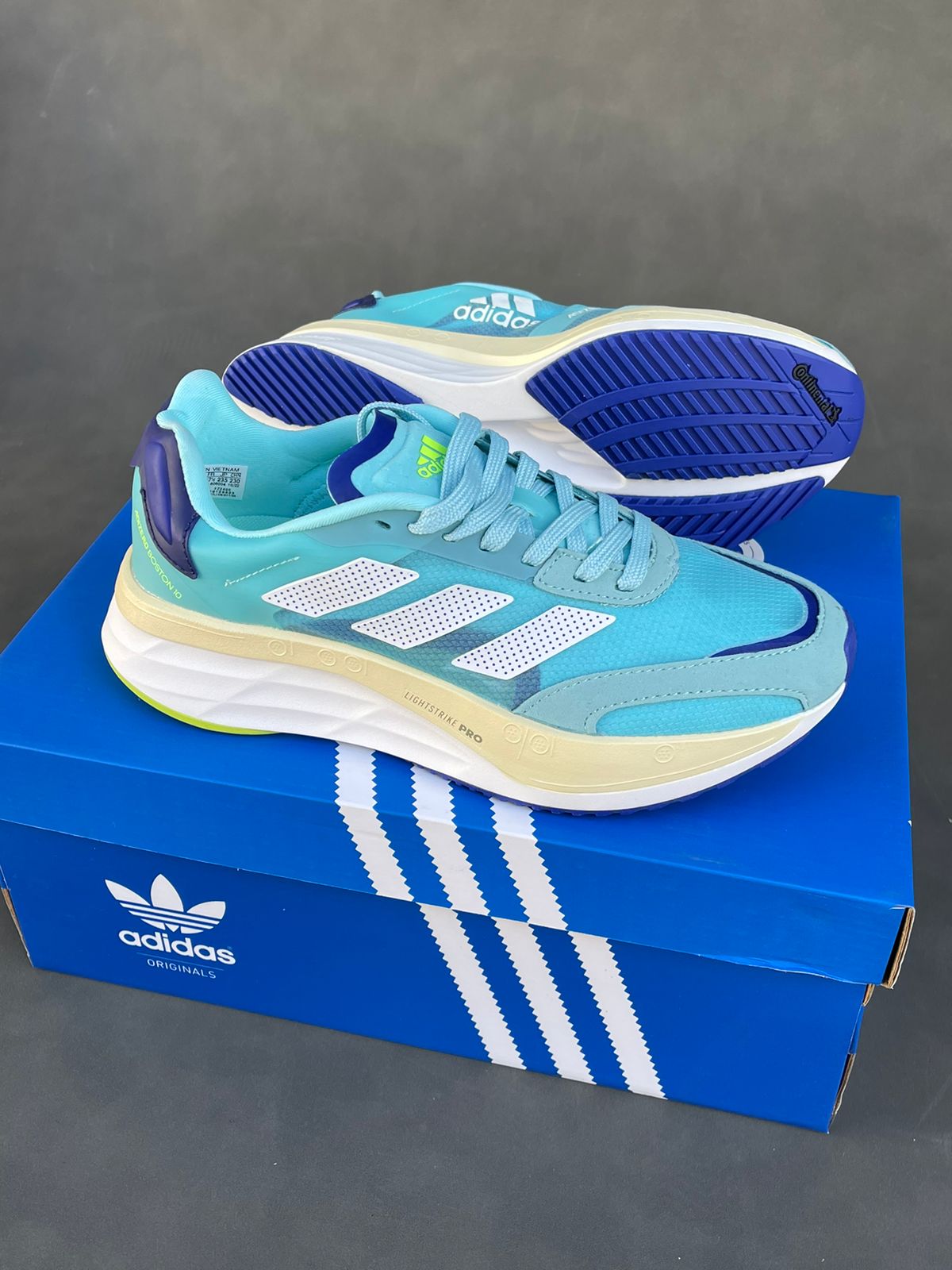ADIDAS BOSTON 10
