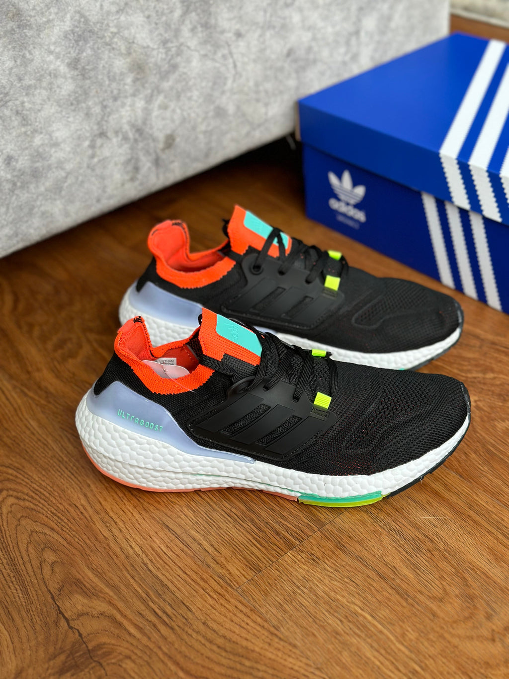 ULTRABOOST