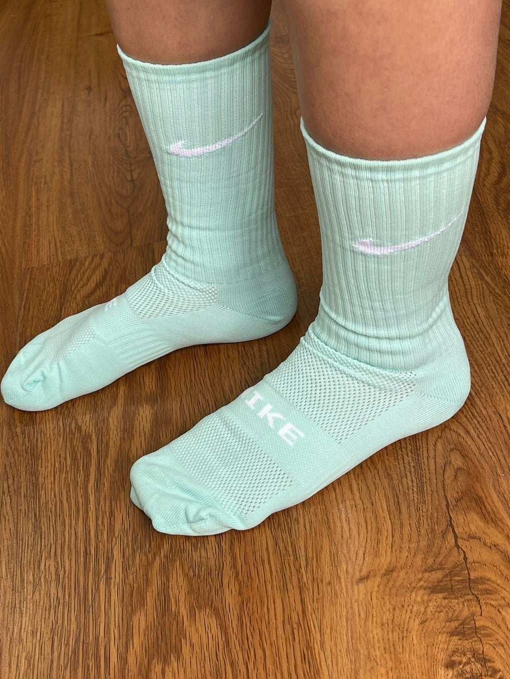 NIKE